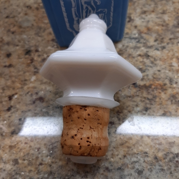 VTG JAMES BEAM CERAMIC BOTTLE - Picture 4 of 11